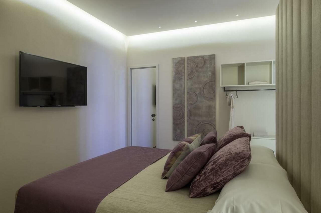 Room 230 Roma Luxury Suites Luaran gambar