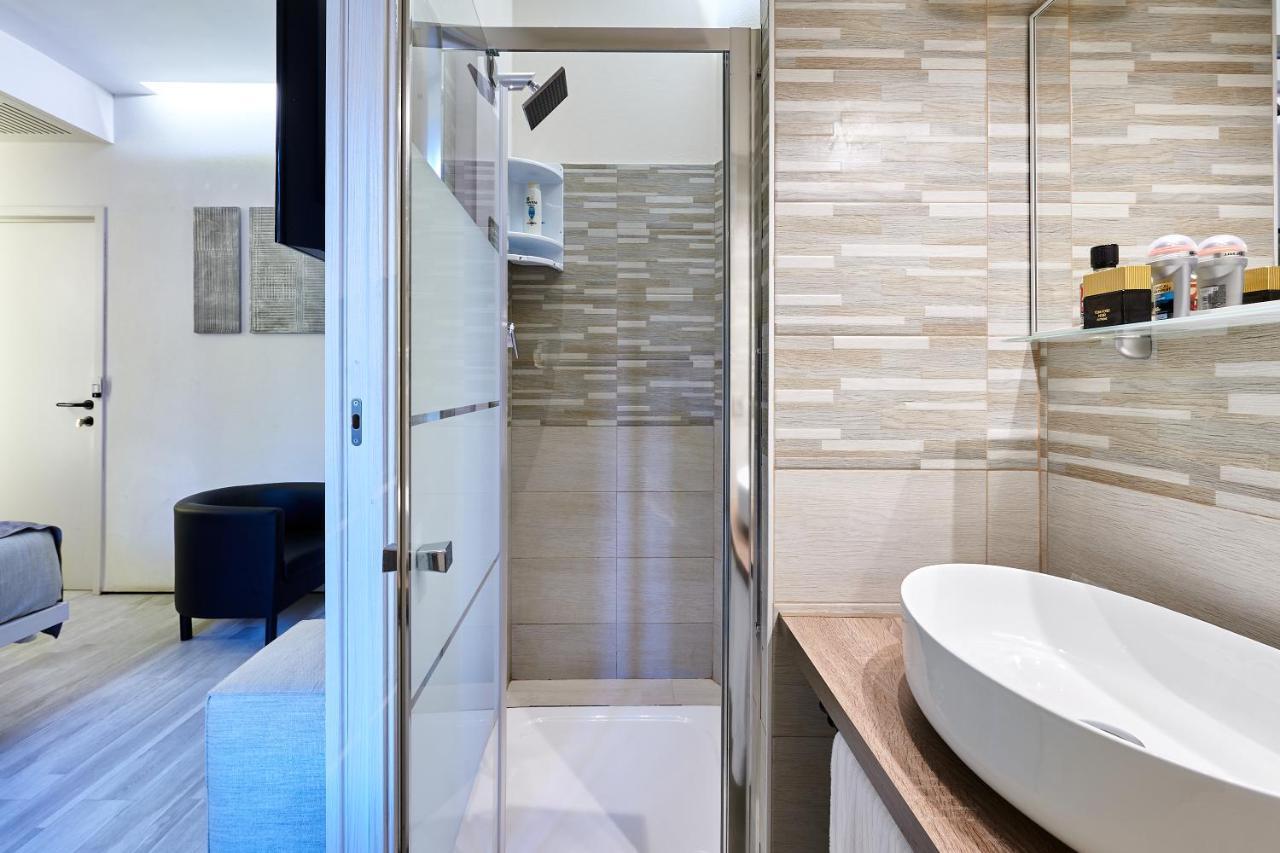 Room 230 Roma Luxury Suites Luaran gambar