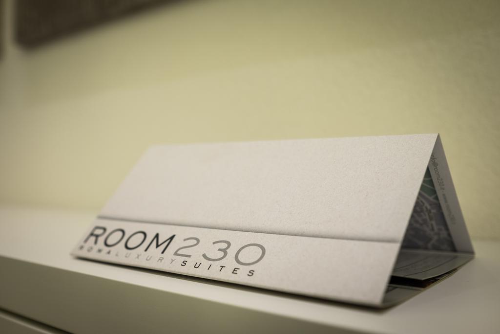 Room 230 Roma Luxury Suites Bilik gambar