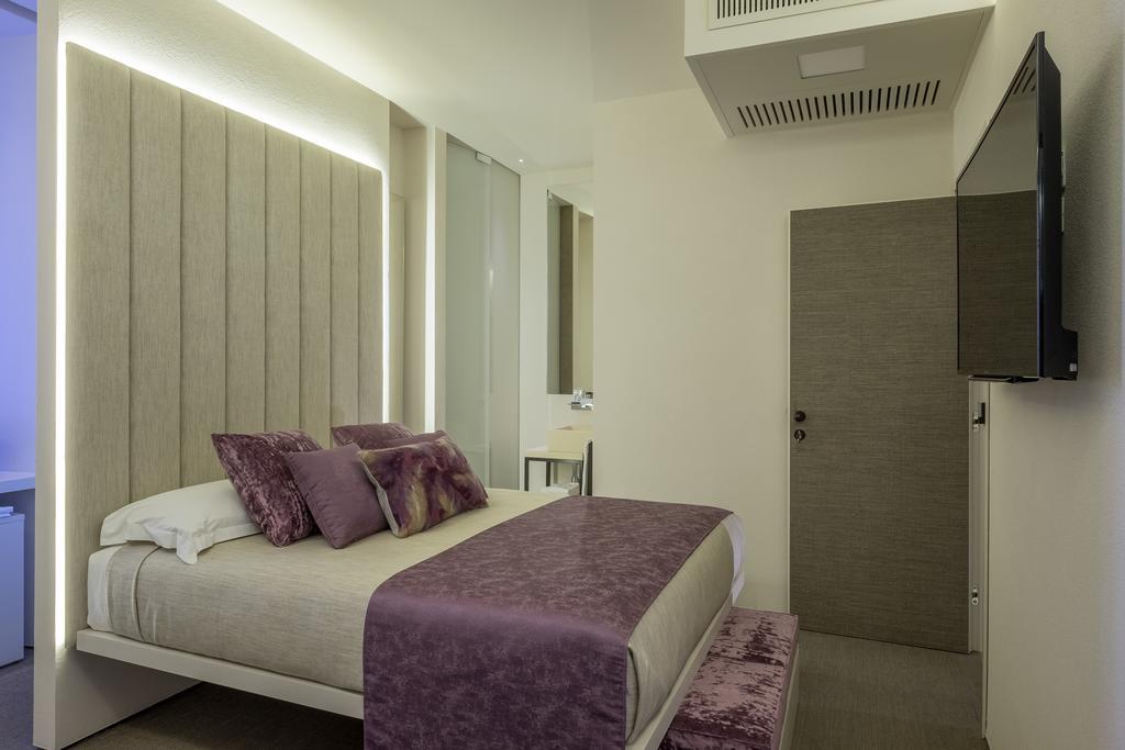 Room 230 Roma Luxury Suites Bilik gambar